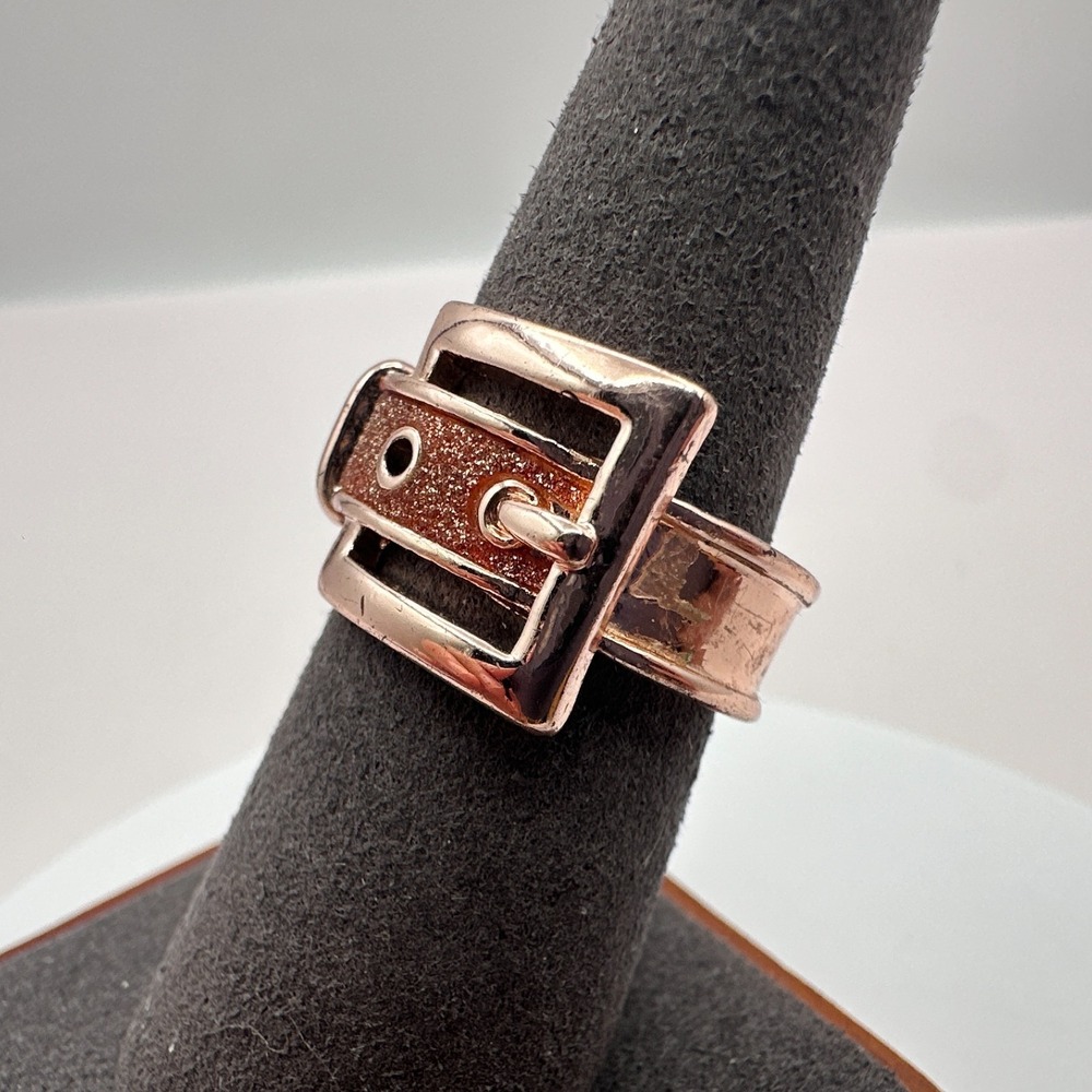 Vintage 90s Rose Gold Tone Resin Belt Buckle Fashion Ring Statement Jewelry - Picture 4 of 8